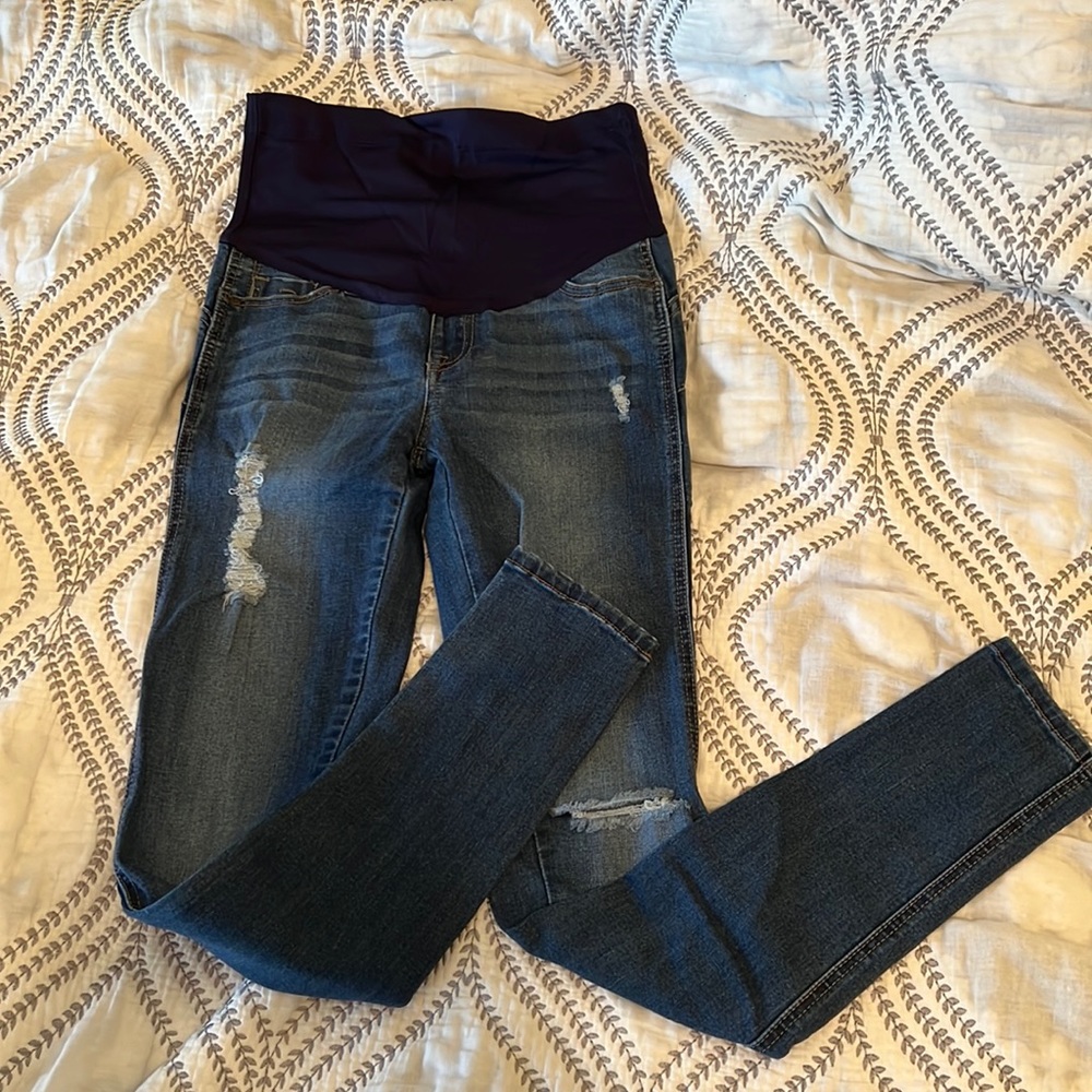 Pink blush Maternity Jeans size 25